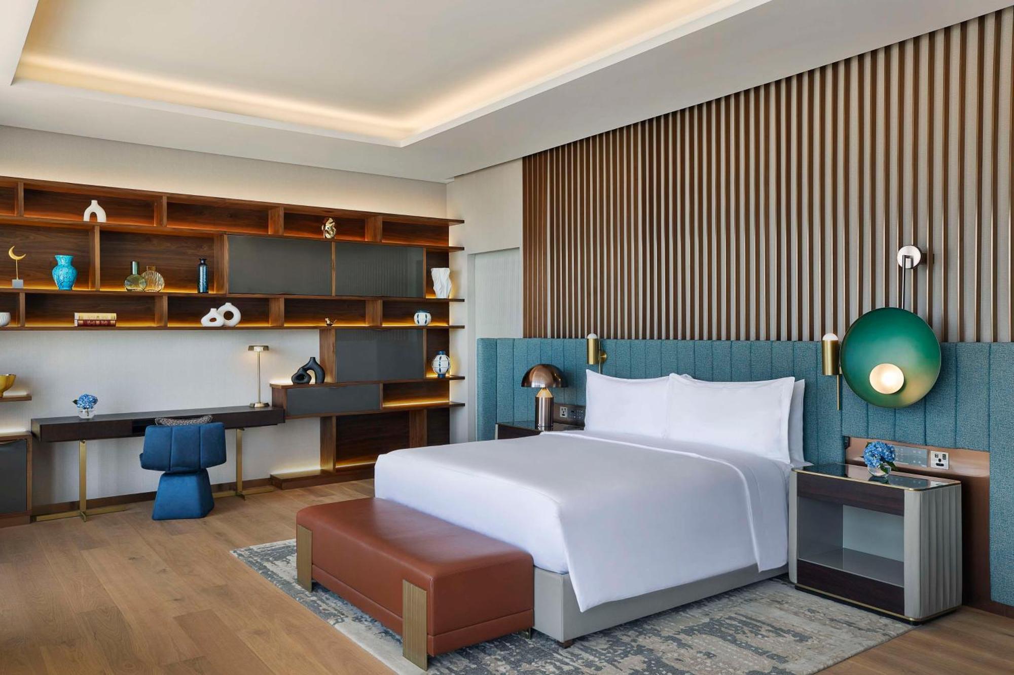 فندق Conrad Bahrain Financial Harbour 5*